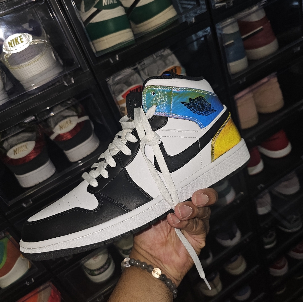 Jordan Retro 1 mid